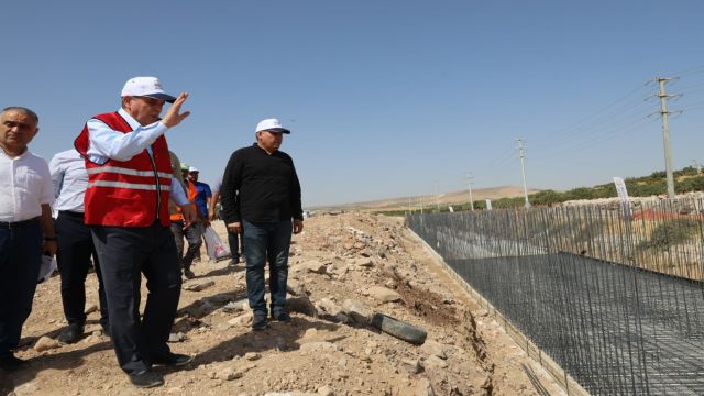 BAŞKAN BEYAZGÜL, ŞANLIURFA’DA ÖNEMLİ BİR SORUNU DAHA ÇÖZÜME KAVUŞTURUYORUZ