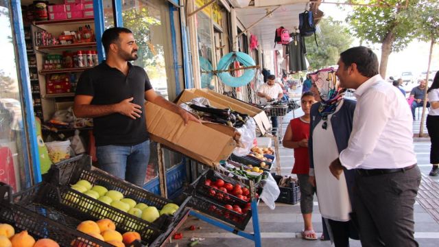 BAŞKAN KARADAĞ ESNAFIN SIKINTILARINI DİNLEDİ