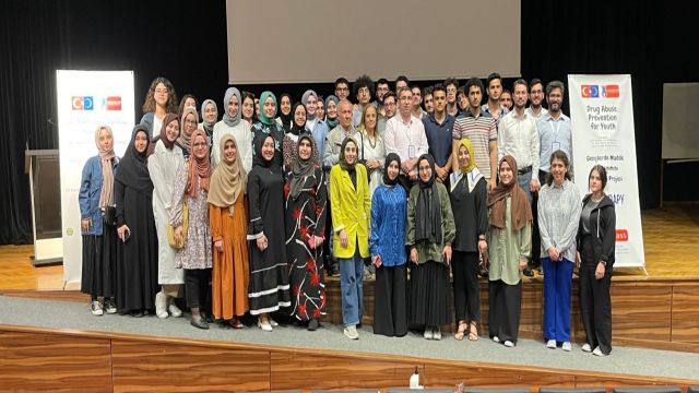 HARRAN ÜNİVERSİTESİ’NDEN MADDE BAĞIMLILIĞINI ÖNLEMEDE ÖRNEK PROJE