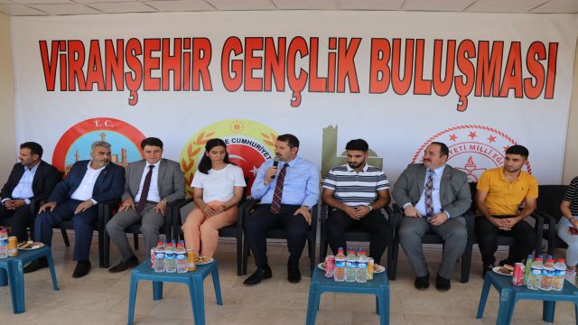 VİRANŞEHİR’DE VALİ AYHAN’IN KATILIMIYLA ETÜT MERKEZİNİN AÇILIŞI DUALARLA YAPILDI