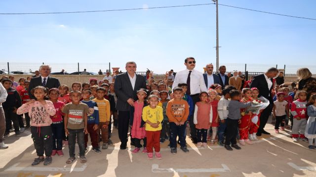 BAŞKAN BEYAZGÜL, ‘’ÖĞRENCİLERİN GELECEĞİ İÇİN ÇABA HARCIYORUZ’’