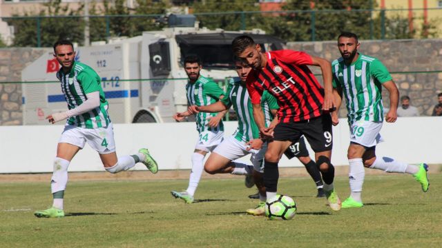 SİVEREK BELEDİYESPOR SEZONA 3 PUANLA BAŞLADI