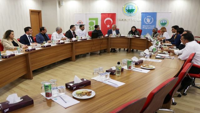 ŞUTSO VE WFP İŞ BİRLİĞİYLE AYAKKABI İMALATI EĞİTİMİ DÜZENLENECEK