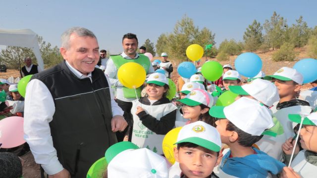 BAŞKAN BEYAZGÜL, “GELECEK NESİLLER İÇİN DAHA YEŞİL BİR ŞANLIURFA HAZIRLIYORUZ’’