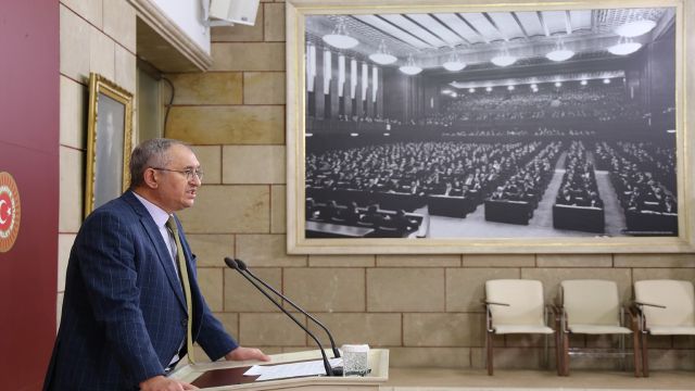 CHP’Lİ SERTEL: TÜRK BASINI HİÇBİR ŞEYDEN ÇEKMEDİ AKP İKTİDARINDAN ÇEKTİĞİ KADAR!