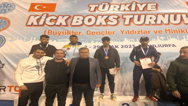 URFALI KICK BOKSÇULAR TÜRKİYE ŞAMPİYONU OLDU