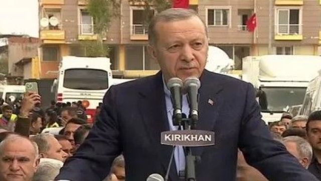 Cumhurbaşkanı Erdoğan Hatay’da da helallik istedi