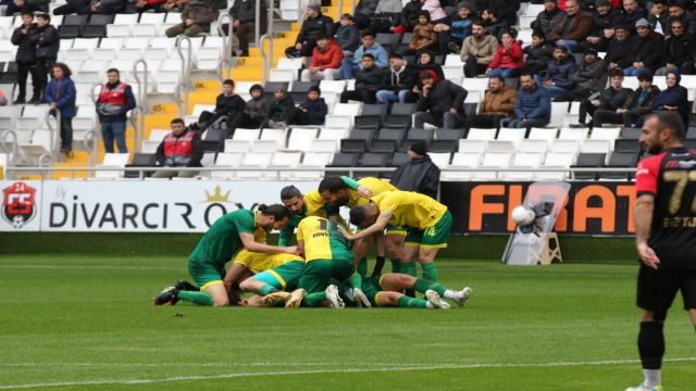 Şanlıurfaspor deplasmanda 2-1 kazandı