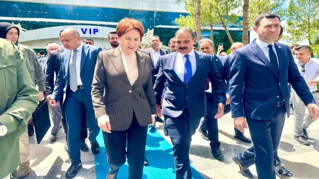 Akşener: Bunu söyleyen ahmaklar da benim kim olduğumu bilirler