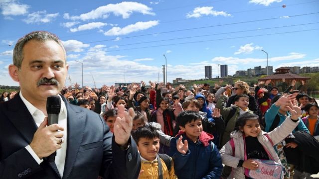 Urfa’ya bin 257 depremzede öğrenci geri döndü