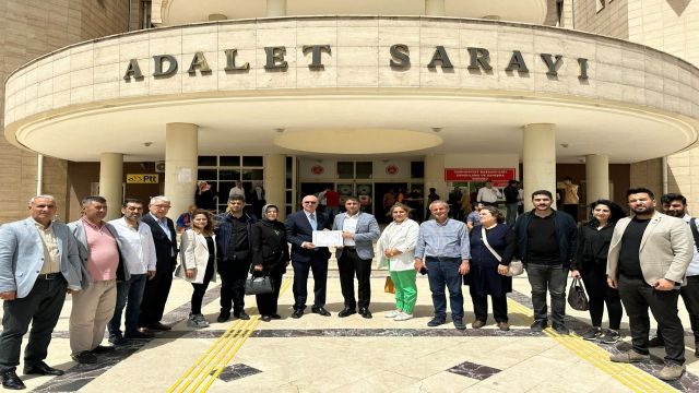 CHP’li Tanal mazbatasını aldı