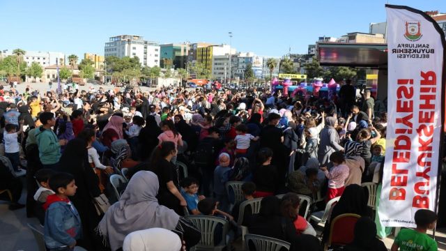 “Çocuklarımız İçin Hep Birlikte Bir Tır Dolusu Mutluluk Şehrine Geliyor” projesi Urfa’da