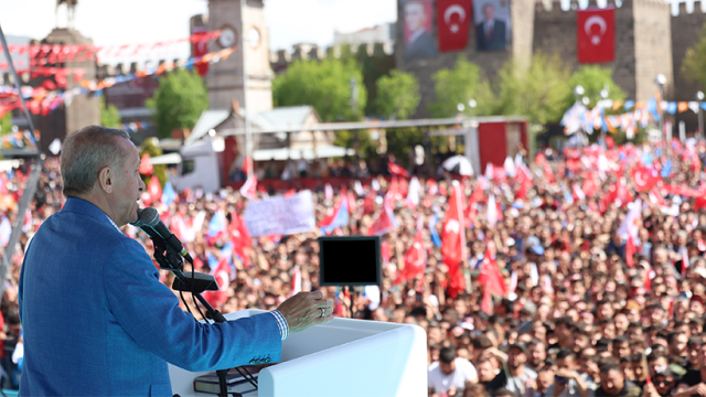 Cumhurbaşkanı Erdoğan duyurdu! Küçük esnafın prim gün sayısına düzenleme