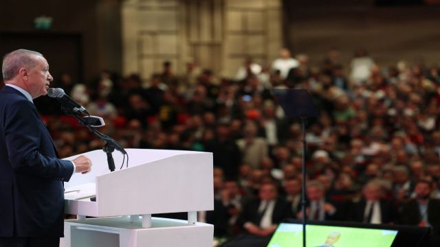 Erdoğan gençlere seslendi: “Biz her zaman sizin yanınızdayız”