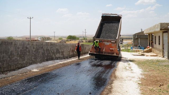 Haliliye kırsalında asfalt çalışması