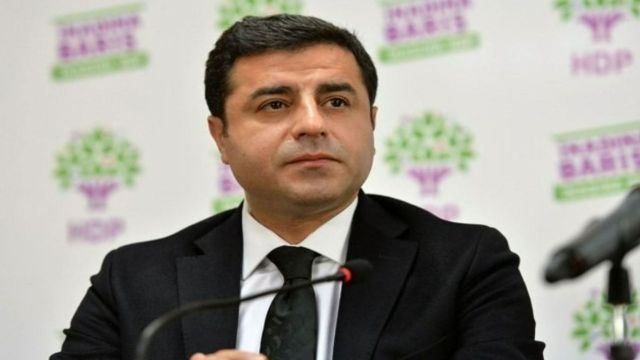 Selahattin Demirtaş’tan flaş açıklama! “Aktif politikayı bırakıyorum”