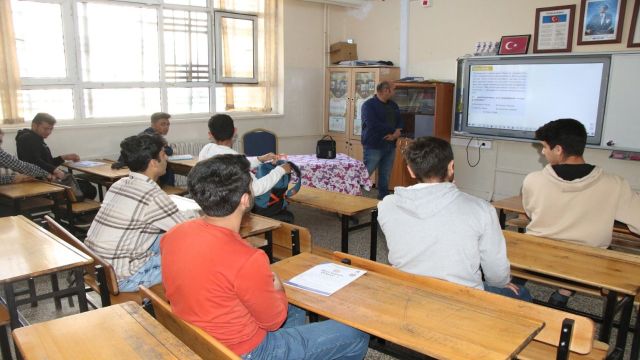 Üniversiteye hazırlık için yeni kayıt dönemi başladı