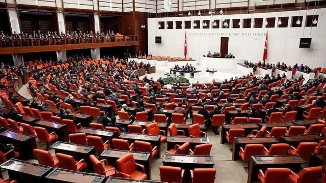 Urfa vekillerine Meclis’te üst düzey görev!