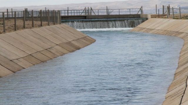 ŞANLIURFA'DA ÇİFTÇİ KAYYIMDAN DA FATURALARDAN DA ŞİKAYETÇİ