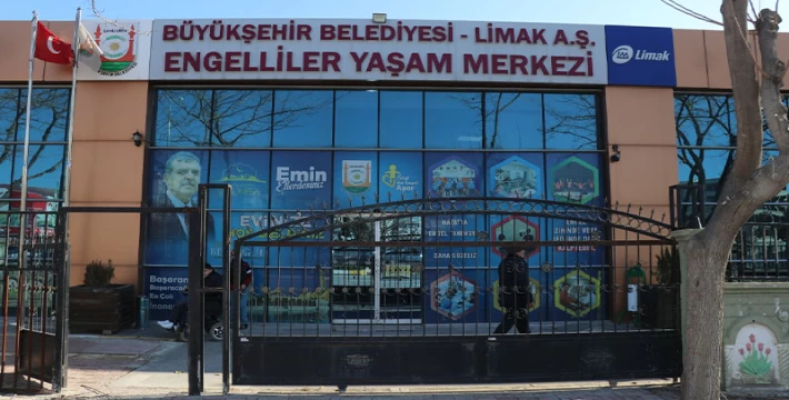 Büyükşehir Belediyesi engelliler yaşam merkezi yüreklere dokunuyor