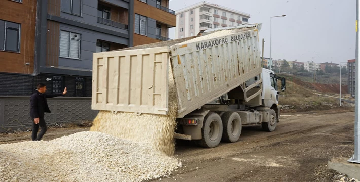 Güllübağ ve Batıkent'e yeni yollar kazandırılıyor